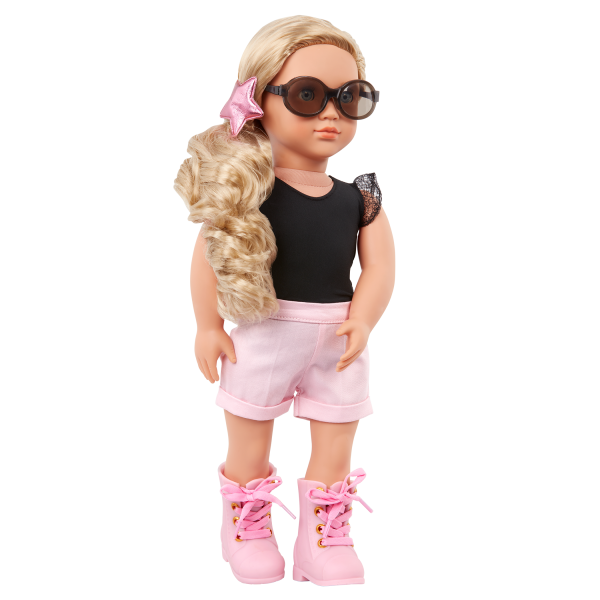 Our Generation Fashion Starter Kit & 18-inch Doll Stella Shorts Outfit